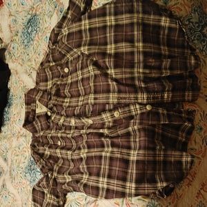 Long sleeve Levis mends button shirt